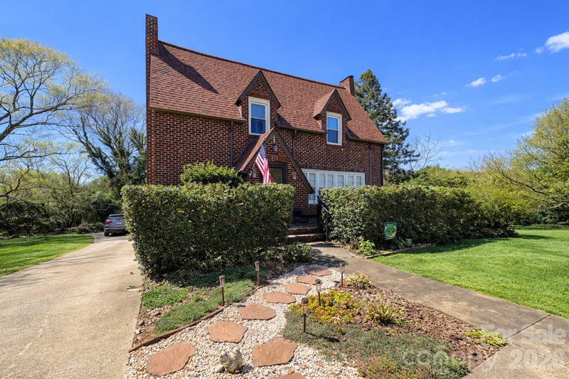 532 Margaret Dr, Statesville, NC 28677
