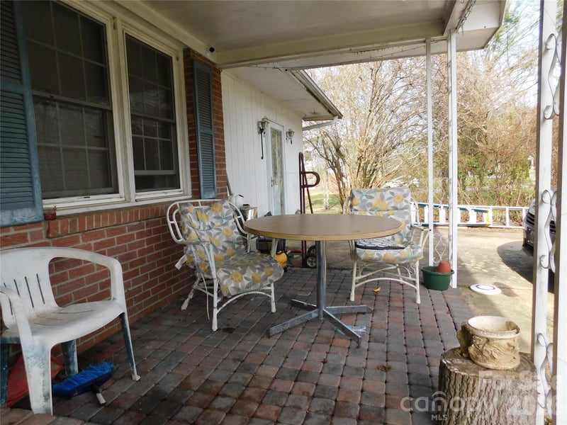 124 Jeff St, Hendersonville, NC 28739