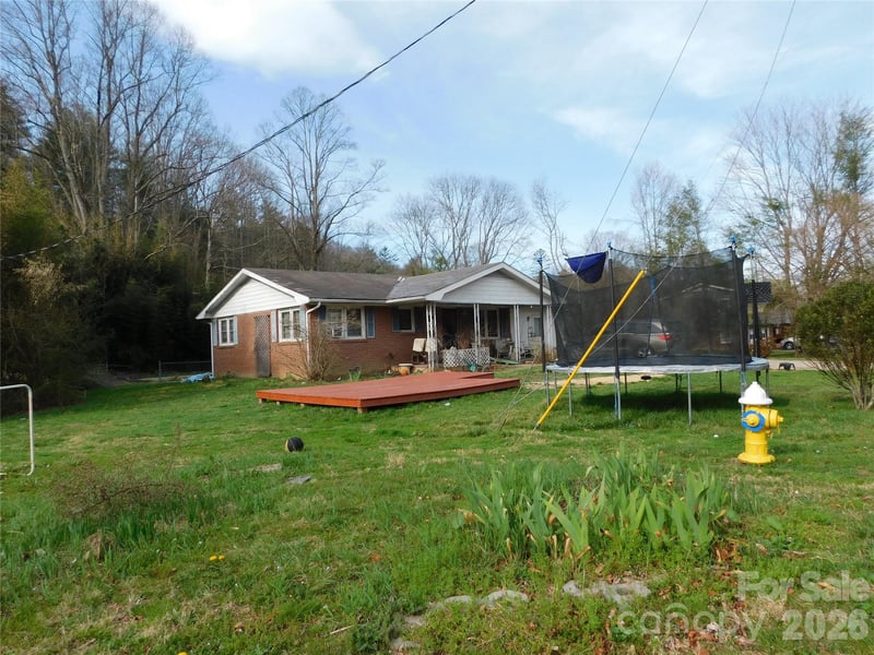 124 Jeff St, Hendersonville, NC 28739