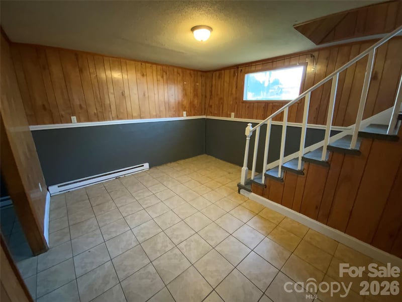 218 Lovelace Rd, Forest City, NC 28043