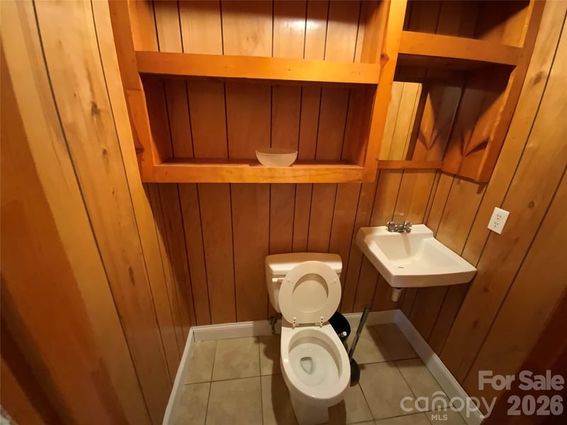 218 Lovelace Rd, Forest City, NC 28043