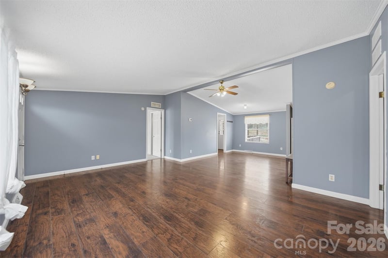 315 Mcdowell St, Morganton, NC 28655
