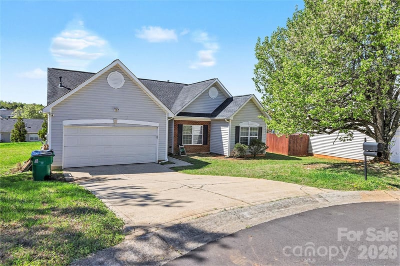 4011 Lakota Ct, Charlotte, NC 28269