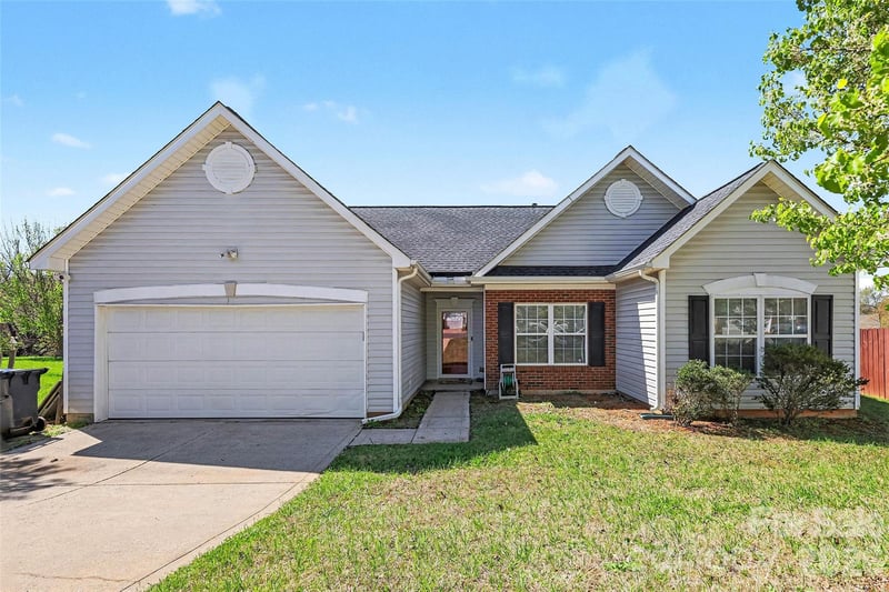 4011 Lakota Ct, Charlotte, NC 28269