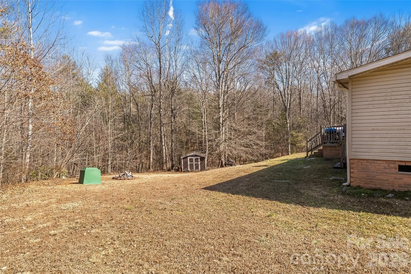2380 Race Track St, Morganton, NC 28655