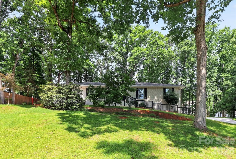 14921 August Ln, Charlotte, NC 28227