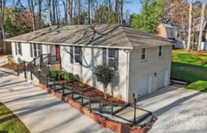 14921 August Ln, Charlotte, NC 28227