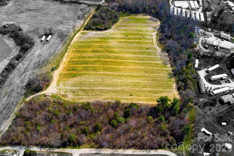 TBD Mohican Trl, Hendersonville, NC 28726