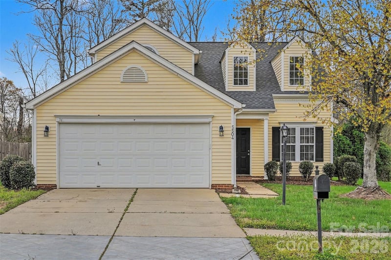 5504 Waverly Lynn Ln, Charlotte, NC 28269