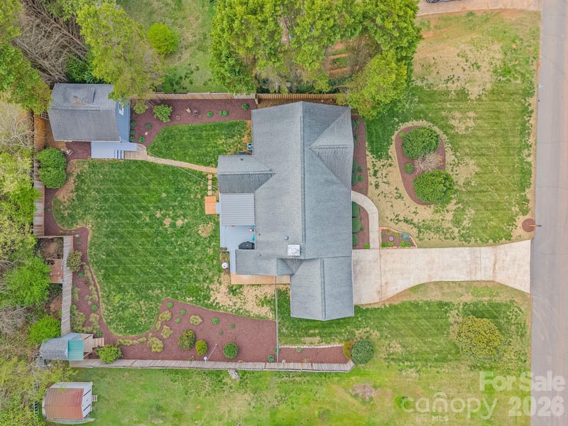 212 Woody Ct, Gastonia, NC 28056