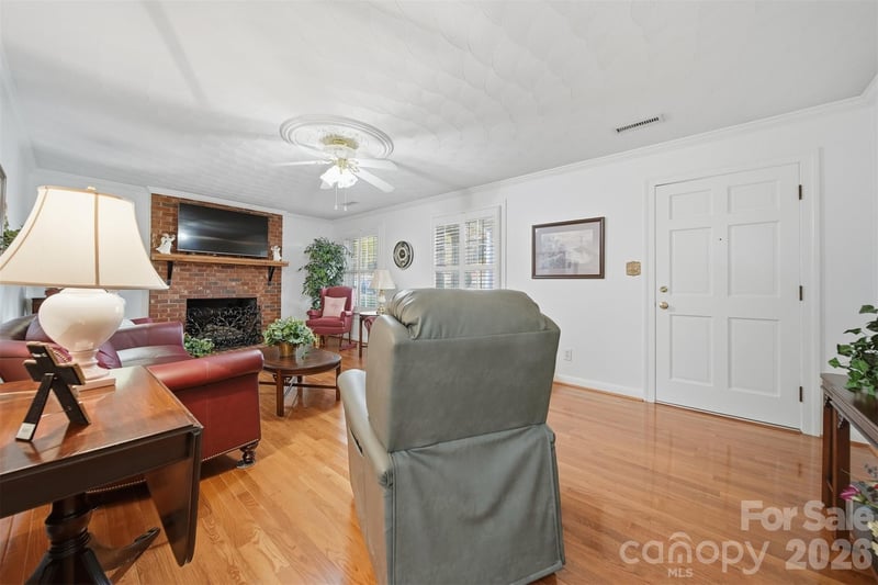 6999 Nc 10 Hw, Vale, NC 28168