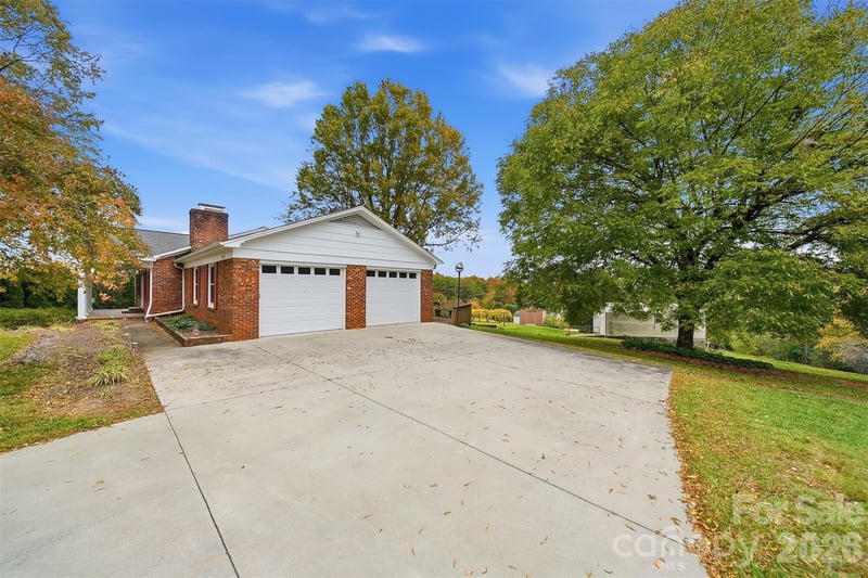 6999 Nc 10 Hw, Vale, NC 28168