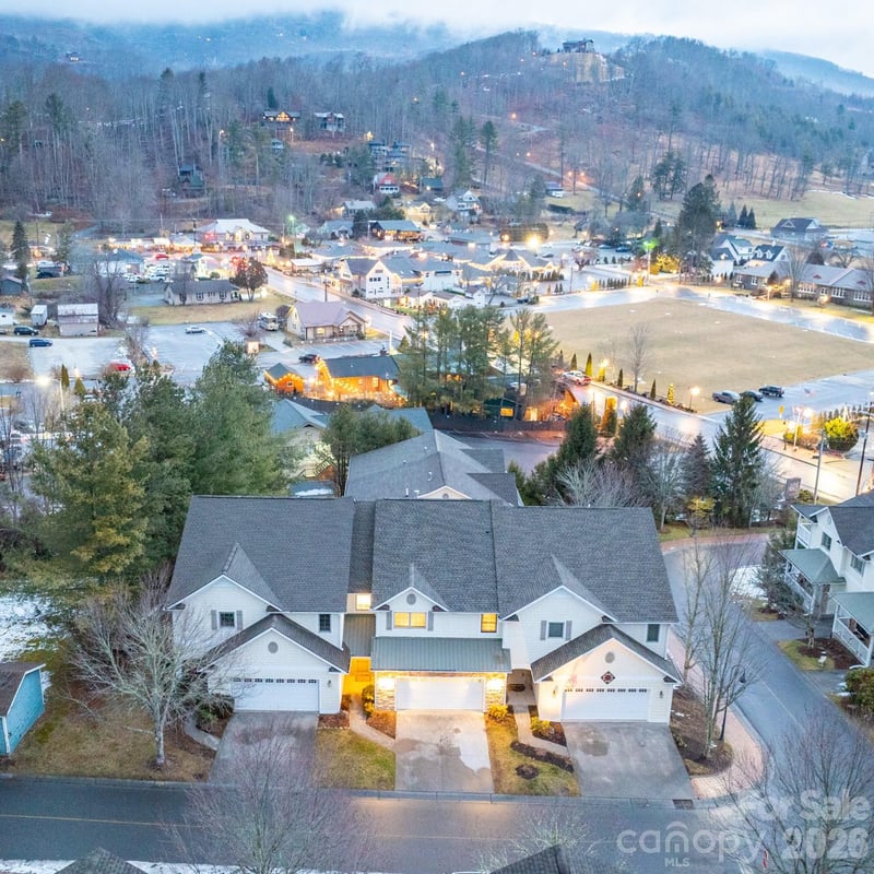 114 Charles Lowe Ln #19, Banner Elk, NC 28604