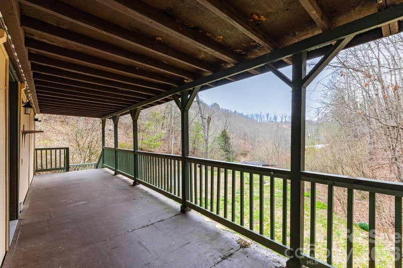 294 Ball Dr, Marshall, NC 28753