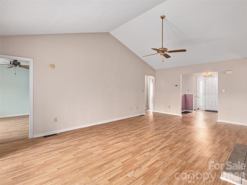 20 Cedarcliff Cir, Asheville, NC 28803