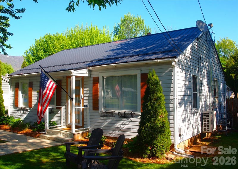 316 Hazelwood Ave, Waynesville, NC 28786