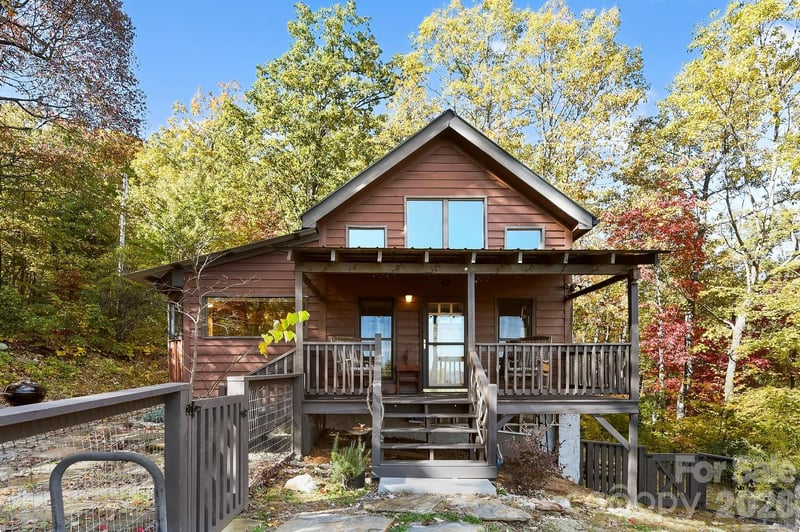 121 Pairofdice Way, Lake Lure, NC 28746