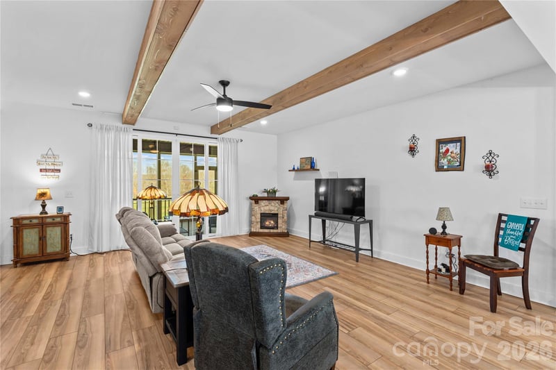 160 Galliher Rd, Harmony, NC 28634