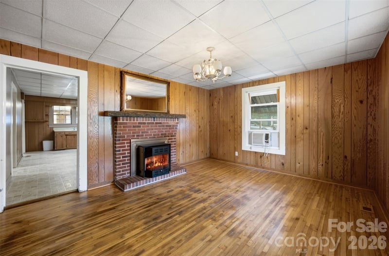 303 2nd St, Stanley, NC 28164