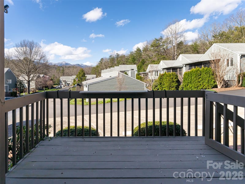 2F Lynx Dr, Black Mountain, NC 28711