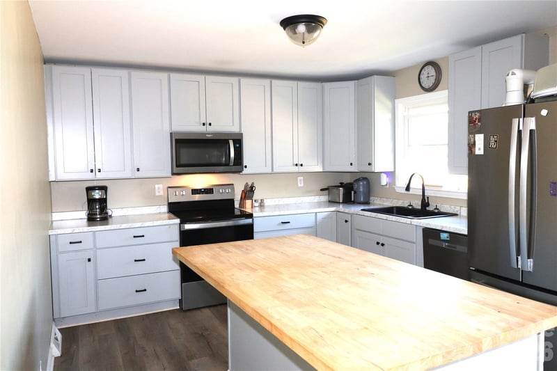 2510 Middleton Dr, Gastonia, NC 28054
