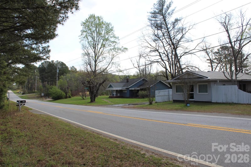 7282 Nc Hwy 108 Hw, Mill Spring, NC 28756