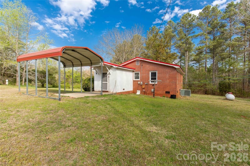1724 Old Camden Monroe Hw, Lancaster, SC 29720