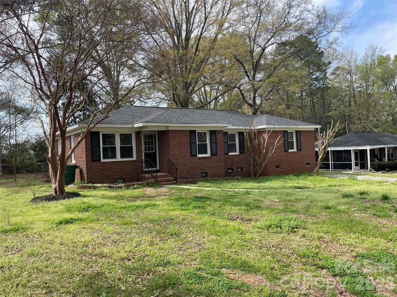 107 Berry St, Chester, SC 29706