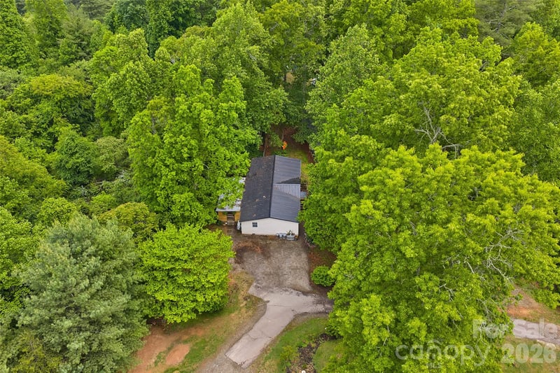 611 Turkey Creek Ter, Leicester, NC 28748