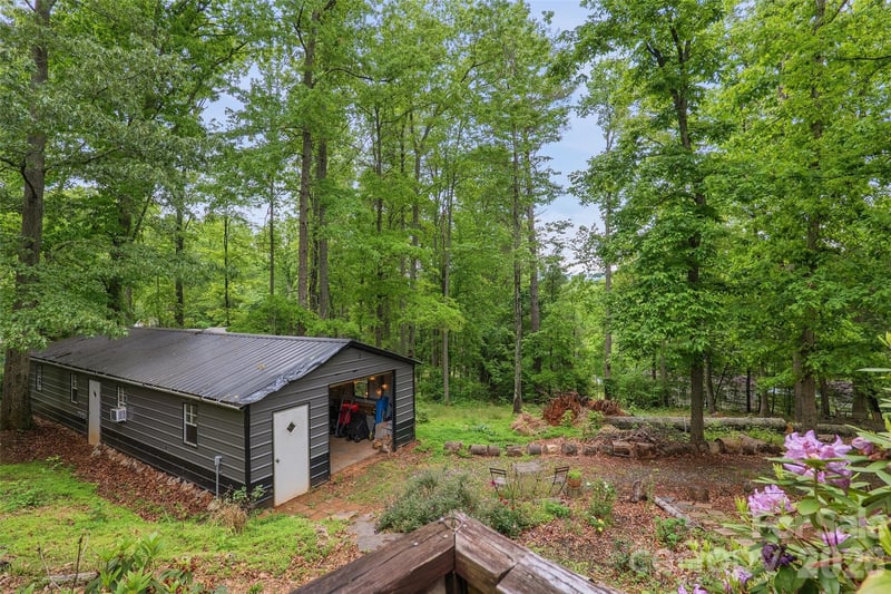 611 Turkey Creek Ter, Leicester, NC 28748