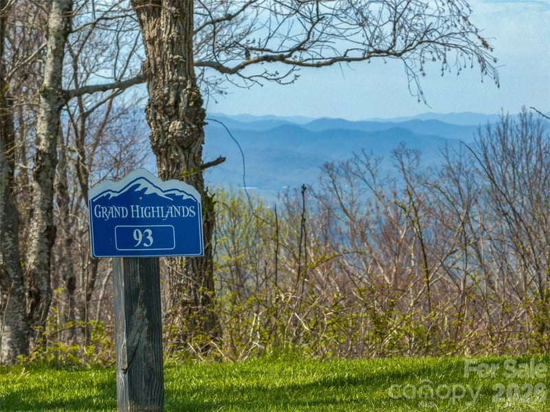 487 Grand Highland Dr #93, Hendersonville, NC 28792