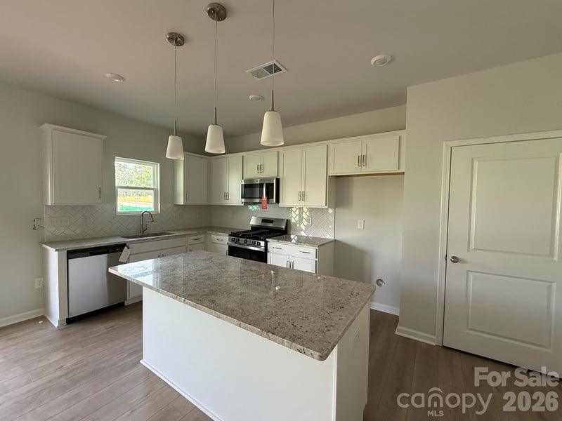 1305 Bansal Dr, Charlotte, NC 28215