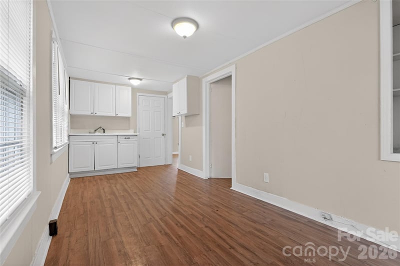 1028 East Dr, Gastonia, NC 28052