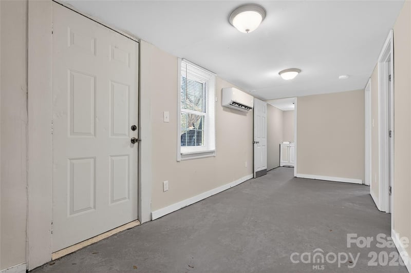 1028 East Dr, Gastonia, NC 28052
