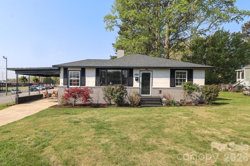 414 Chester St, Blacksburg, SC 29702