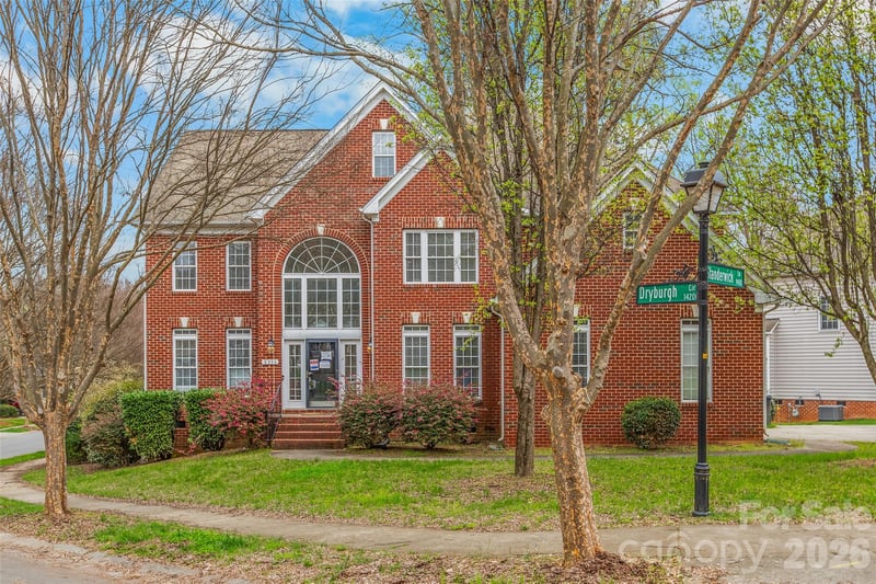 9333 Standerwick Ln, Huntersville, NC 28078