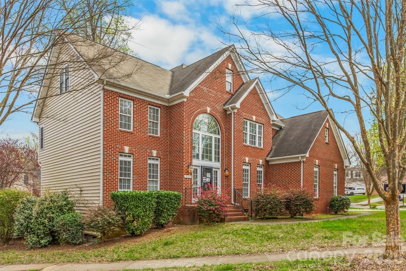 9333 Standerwick Ln, Huntersville, NC 28078