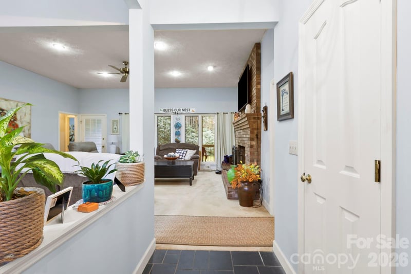 446 Silver Fox Ln, Pisgah Forest, NC 28768
