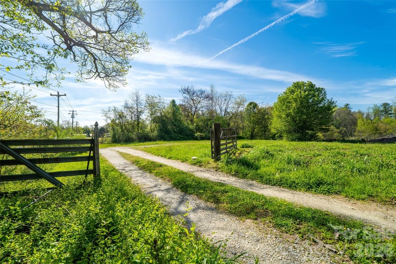 Old Sunset Hill Rd, Hendersonville, NC 28792