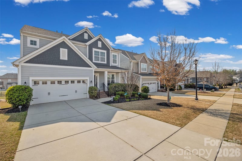 327 Hawks Creek Pw, Fort Mill, SC 29708
