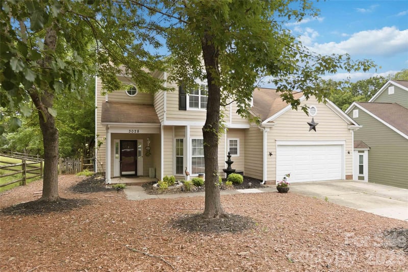3028 Pennridge Pl, Matthews, NC 28105