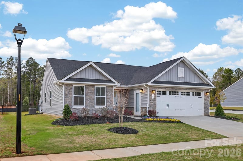 609 Nesbe St, Lancaster, SC 29720