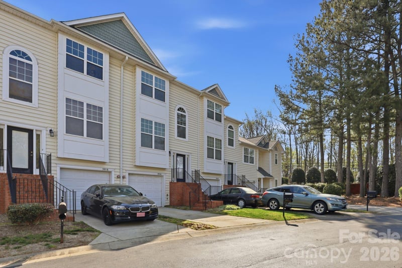 2814 Avalon Loop Rd, Charlotte, NC 28269