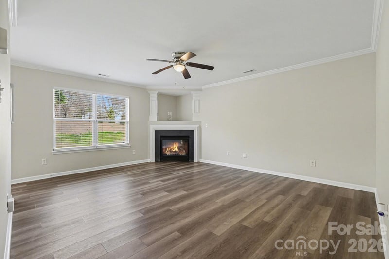 2418 Cairns Mill Ct, Charlotte, NC 28269
