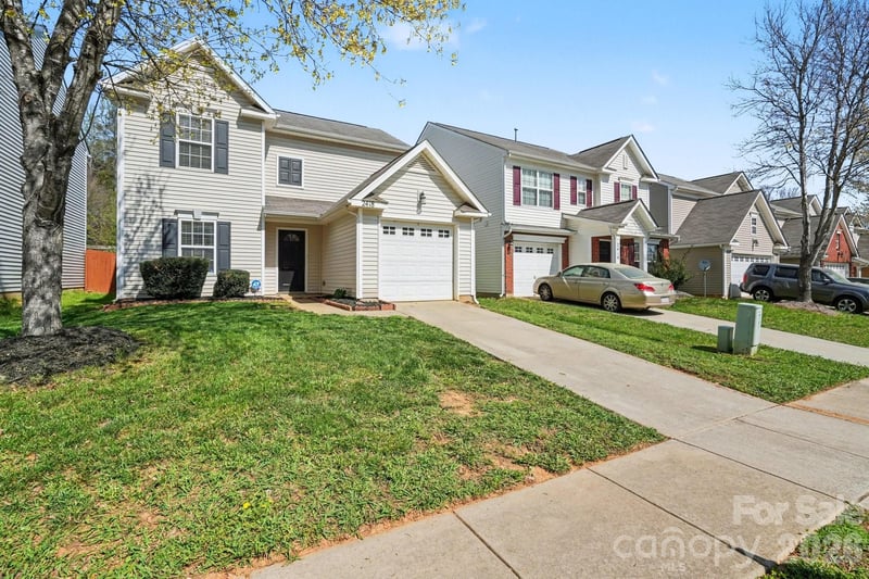 2418 Cairns Mill Ct, Charlotte, NC 28269