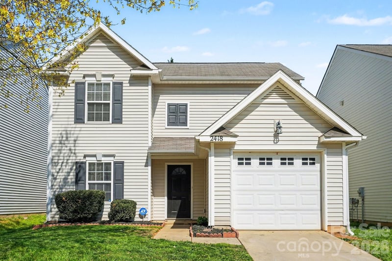 2418 Cairns Mill Ct, Charlotte, NC 28269