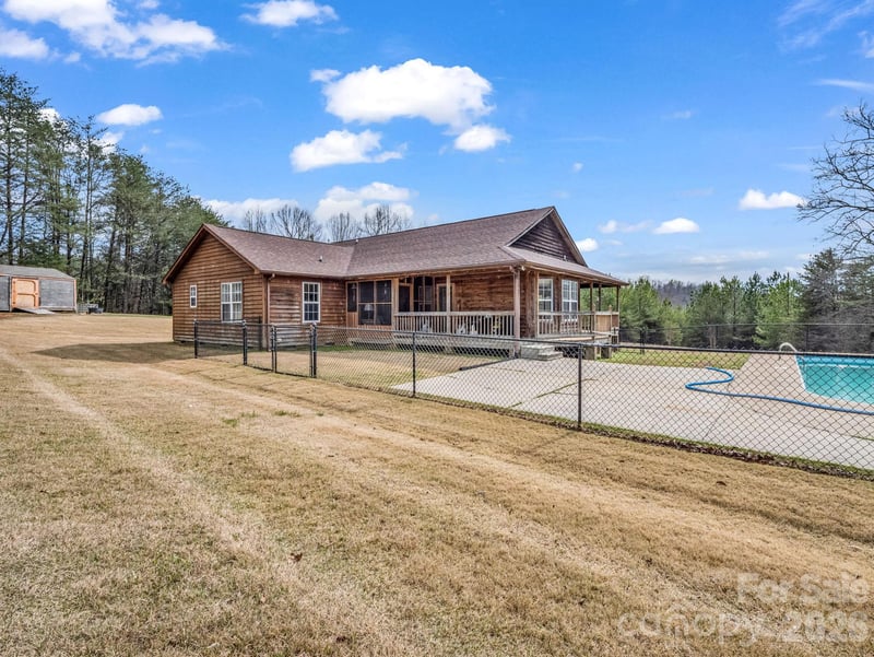 308 Frog Hollow Rd, Rutherfordton, NC 28139