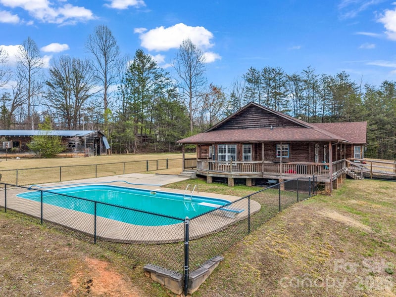 308 Frog Hollow Rd, Rutherfordton, NC 28139