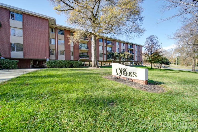 1300 Queens Rd #312, Charlotte, NC 28207