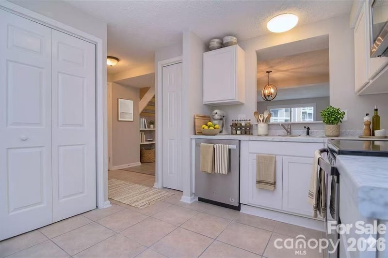 9632 Vinca Cir #D, Charlotte, NC 28213